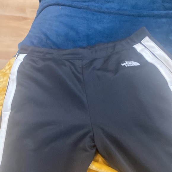 Men’s SET North Face Takeback Track Jacket & Pants set. - Picture 5 of 10